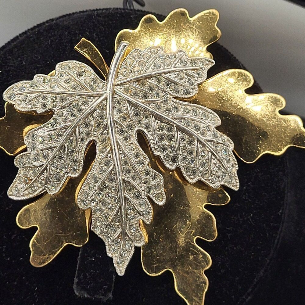 McClelland Barclay Signed Layered Maple Leaf Dress Clip 2.75in